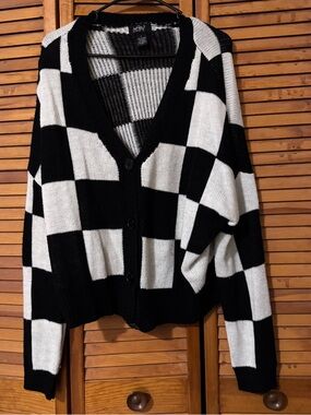 Chunky Checkerboard Button-Front Cardigan Sweater - Black & White